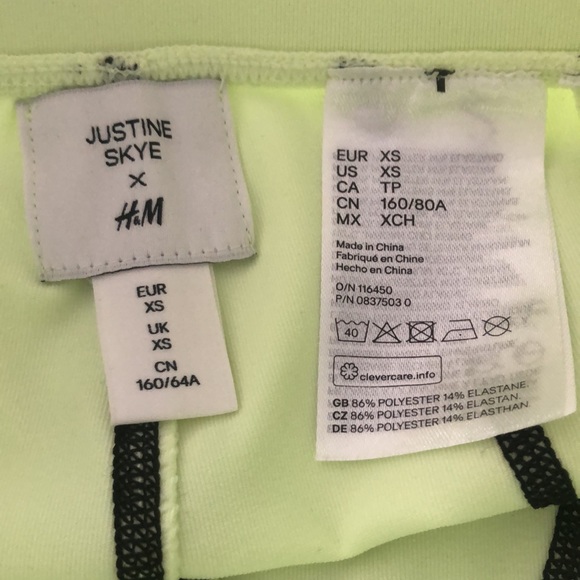 Justin Skye x H&M Cycling Shorts and  Sports Bra! - Picture 6 of 9